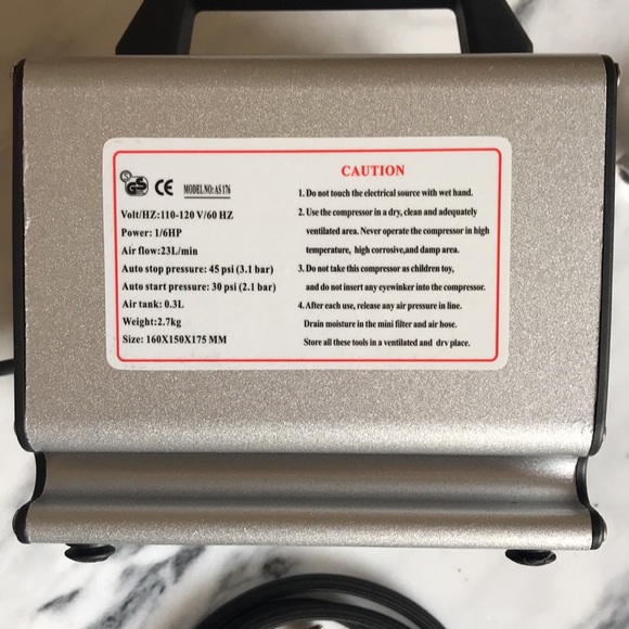 Airbrush Compressor - Picture 3 of 3